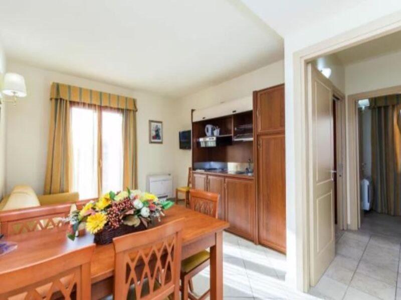 Hotel Regina Elena ออลเบีย ภายนอก รูปภาพ